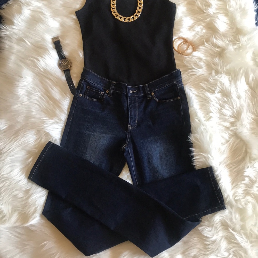 NY & Co Mid-Rise Skinny Jeans